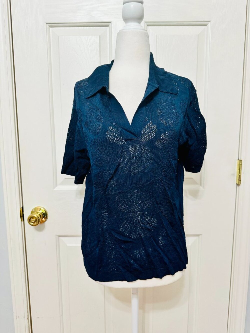 NEW ELIE TAHARI NAVY COLLARED SHORT SLEEVE BLOUSE TOP